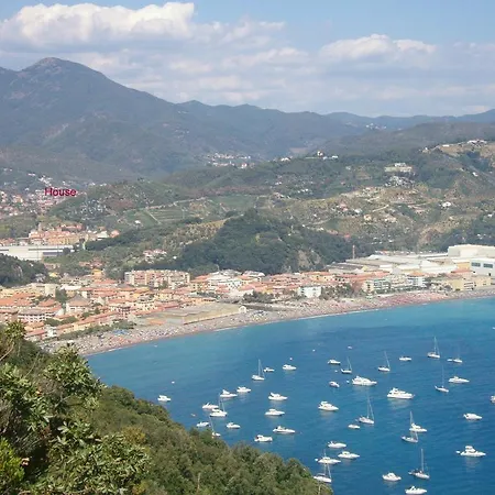 Casa Vacanza Vera * Casarza Ligure